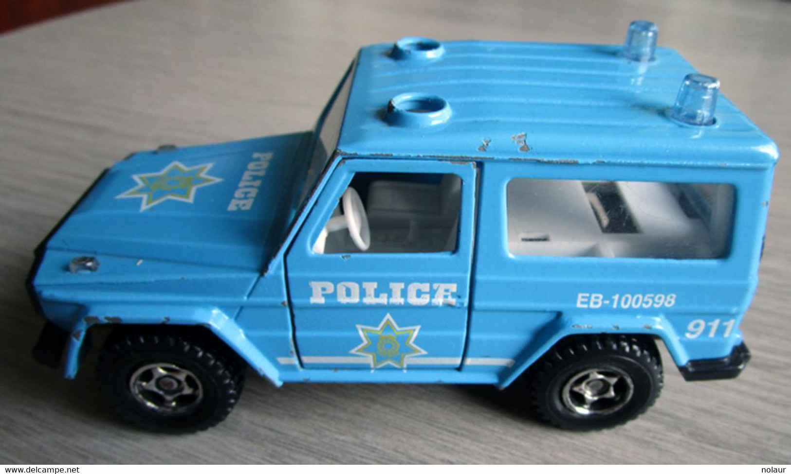 Mercedes 230 GE Police -majorette - 1/34 ème - Majorette