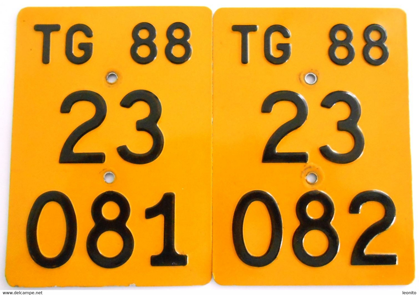 Velonummer Mofanummer Thurgau TG 88, Nummernpaar (23081 + 23082) - Plaques D'immatriculation