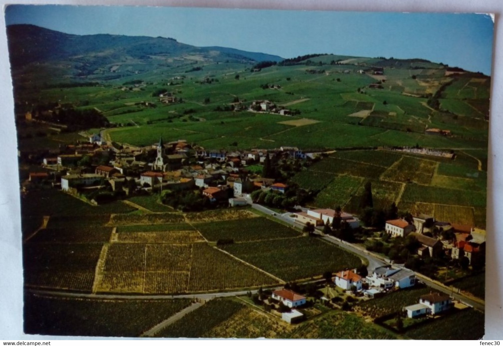 69 Julienas (Rhône) Le Village Et Le Vignoble - Julienas