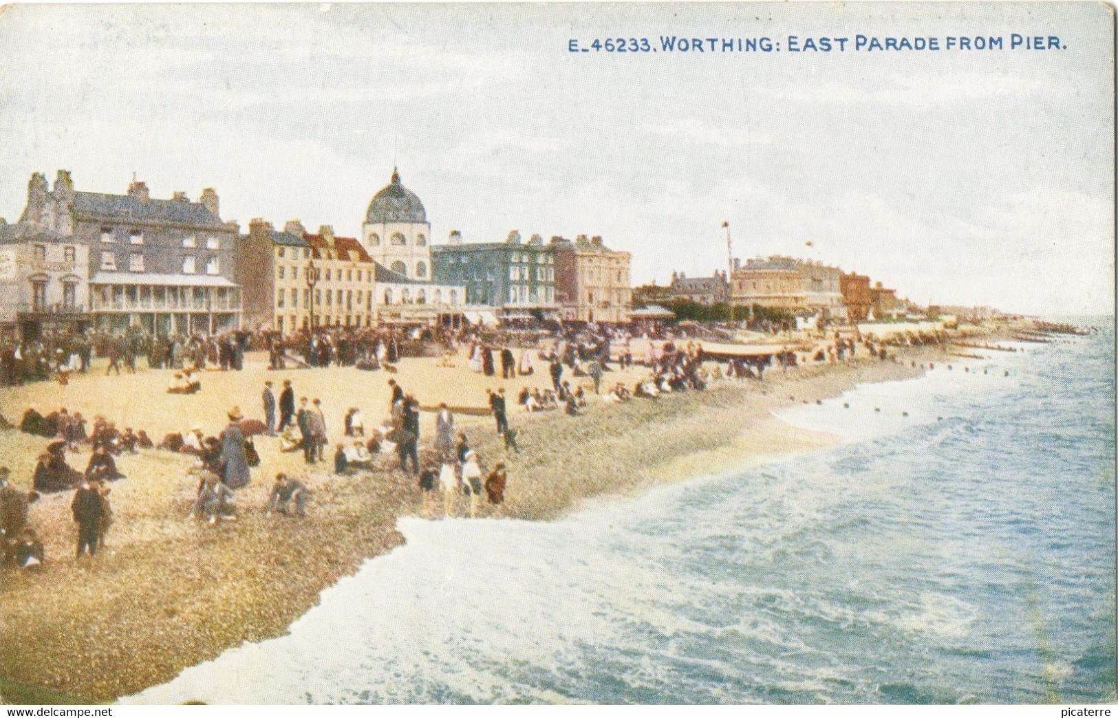 E.46233 Worthing -East Parade From Pier - (crowds On Beach In Winter Coats ! ) Celesque Ser. - Worthing