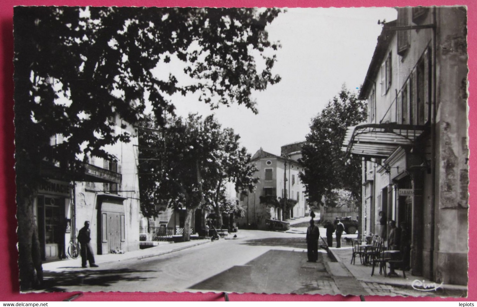 Visuel Très Peu Courant - 83 - La Garde - Avenue Gabriel Péri - R/verso - La Garde