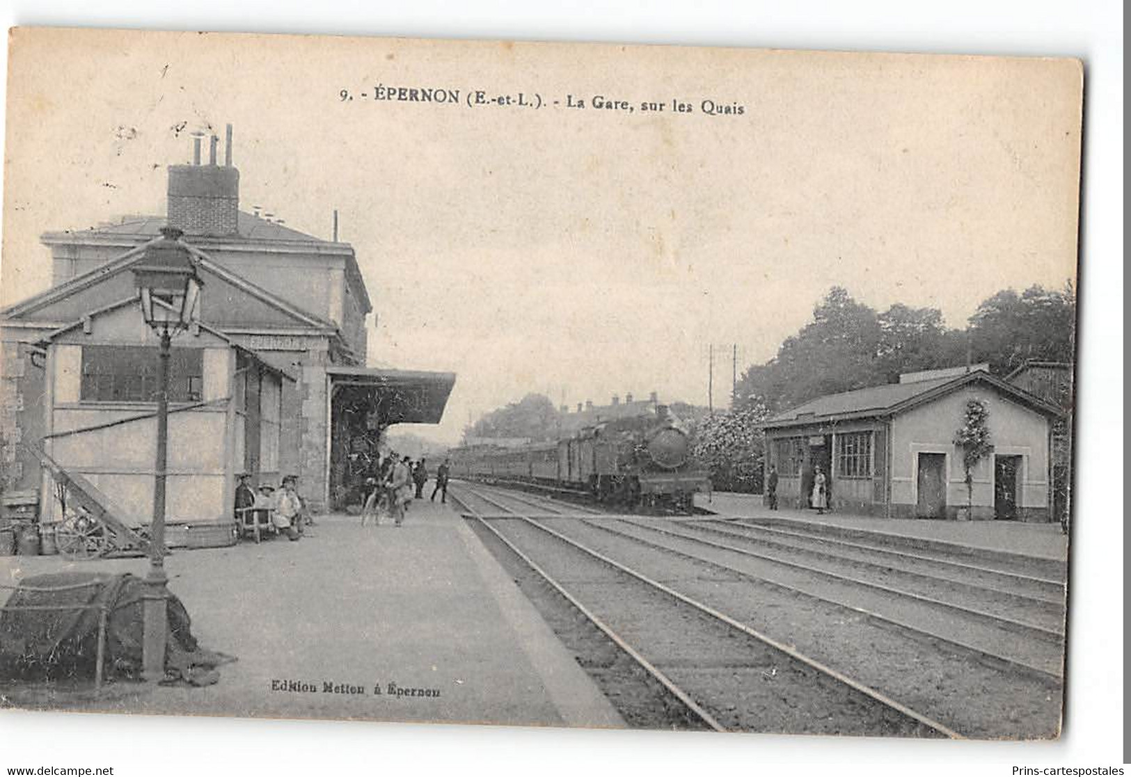 CPA 28 Epernon La Gare Train - Epernon