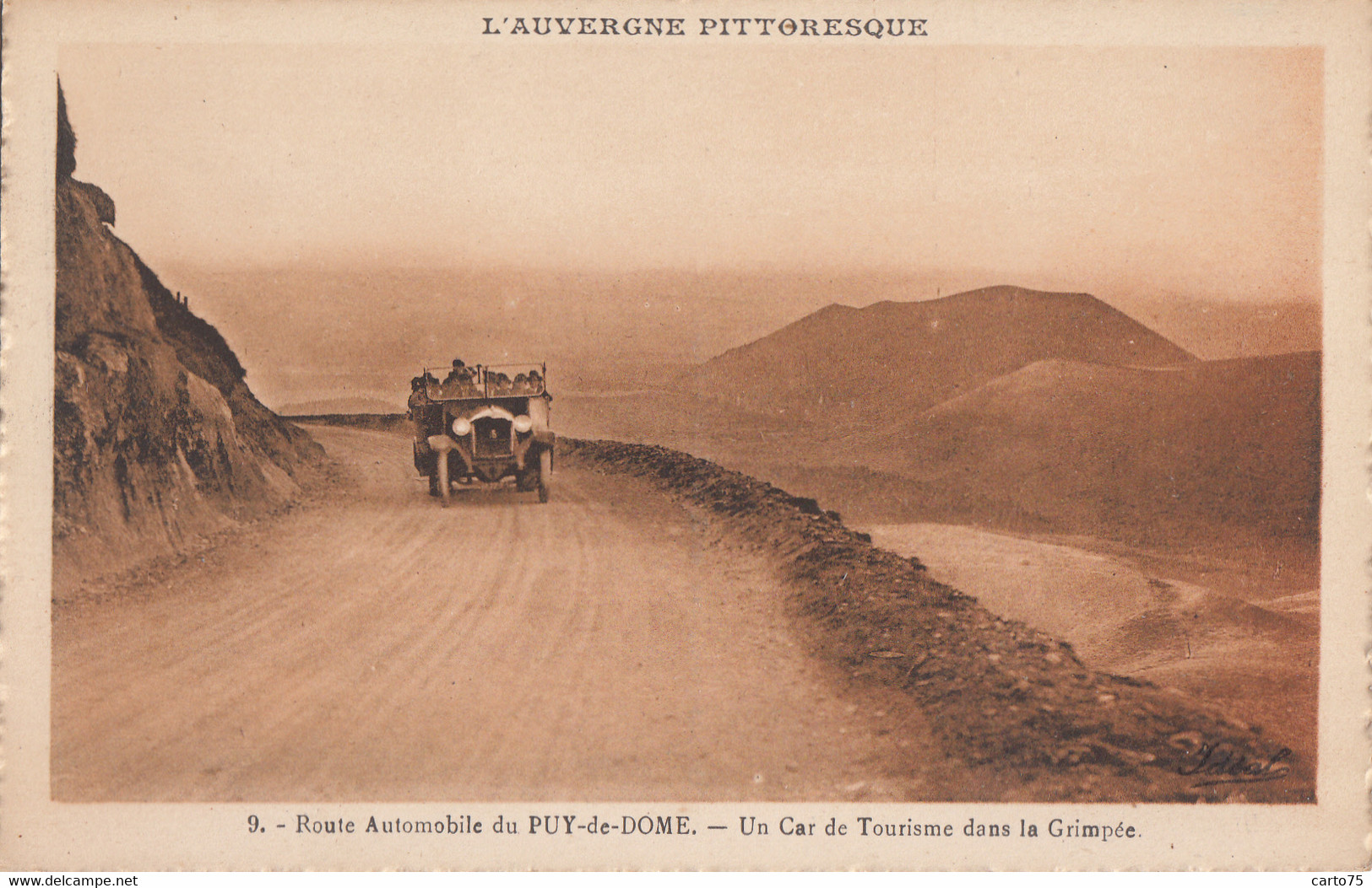 Transports - Car De Tourisme - Route Automobile Du Puy-de-Dôme - Autobus & Pullman