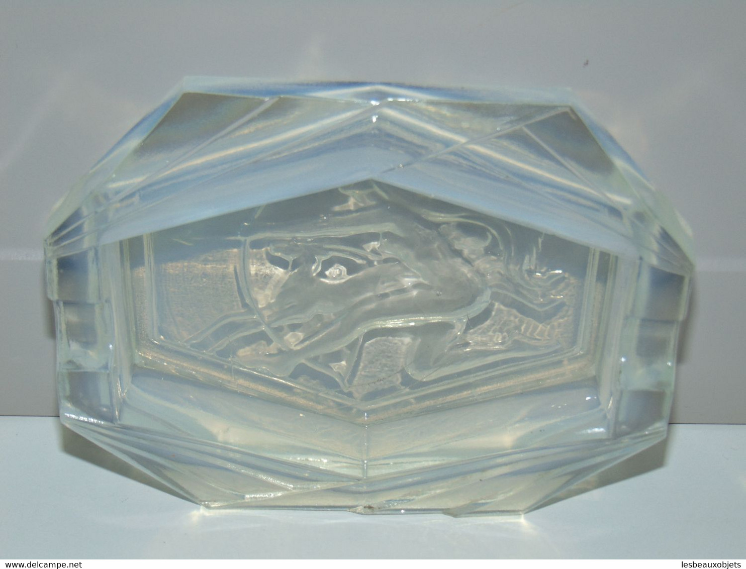 *CENDRIER VERRE OPALESCENT SIGNE ASTROLOGIQUE SAGITTAIRE COLLECTION DECO XXe  E - Verre