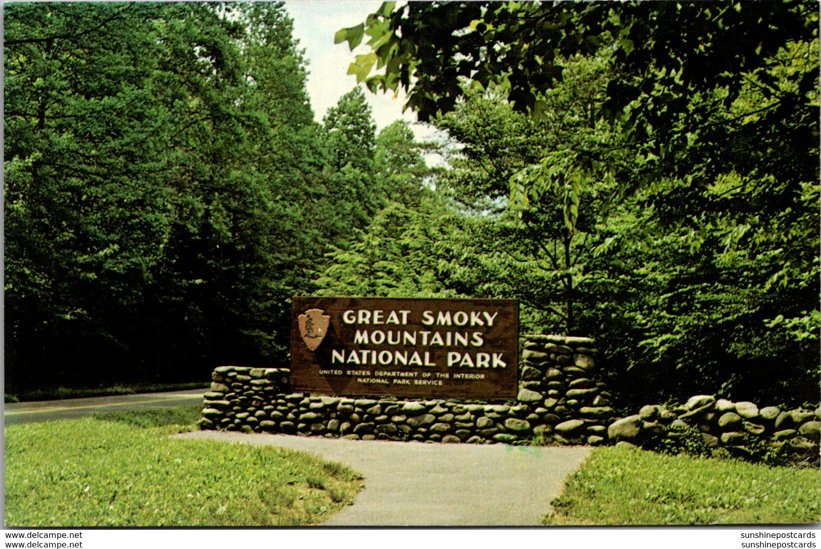 Great Smoky Mountains National Park Welcome Sign - USA National Parks