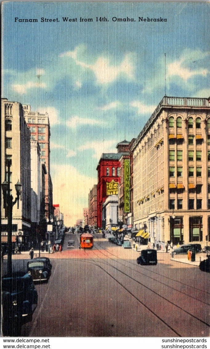 Nebraska Omaha Trolley On Farnam Street West From 14th 1946 - Omaha