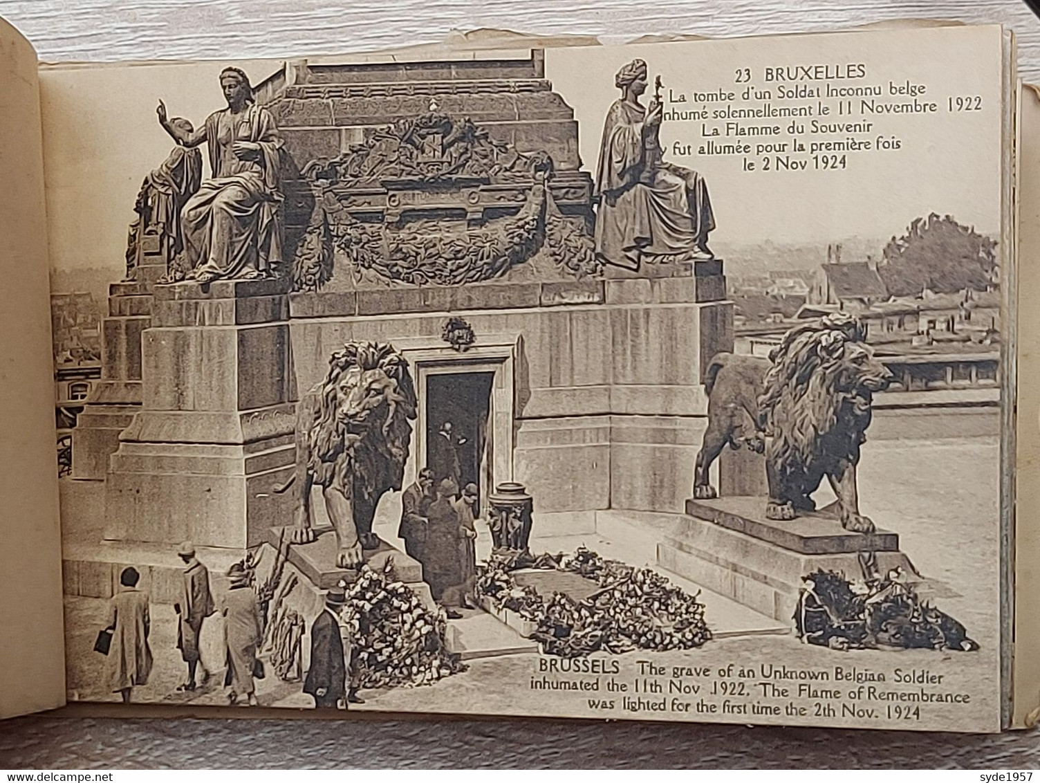 Carnet Souvenir de Bruxelles - 24 Cartes vues - Marque Albert - Les plus jolies. Très Bon état (voir scan)