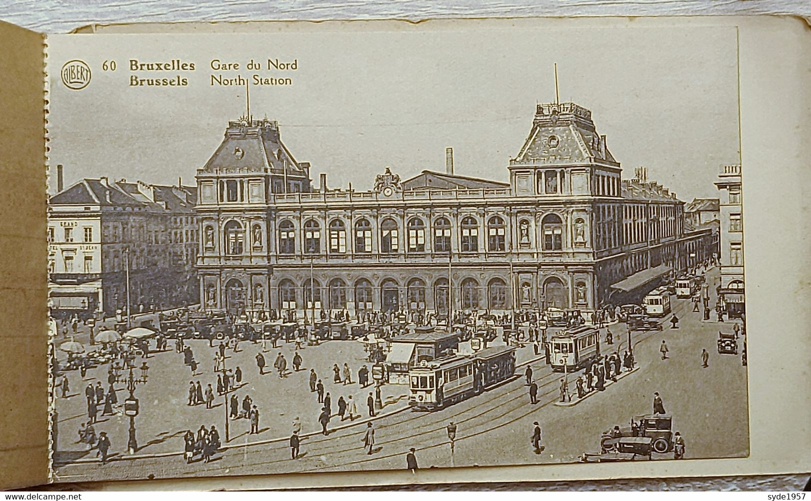 Carnet Souvenir de Bruxelles - 24 Cartes vues - Marque Albert - Les plus jolies. Très Bon état (voir scan)