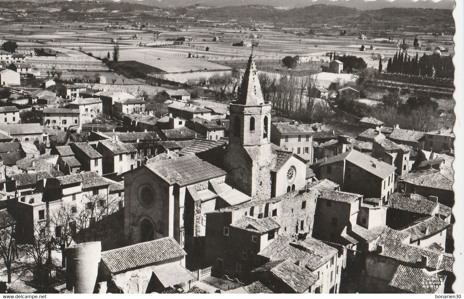 CPA 84  MAZAN VUE GENERALE AERIENNE LE BOURG L'EGLISE - Mazan