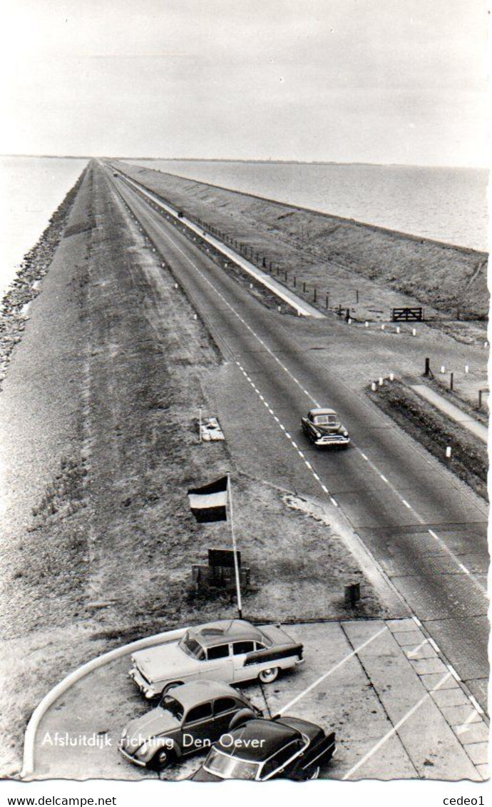 AFSLUITDIJK RICHTING DEN OEVER  AVEC UNE VOITURE ARIANE - Den Oever (& Afsluitdijk)