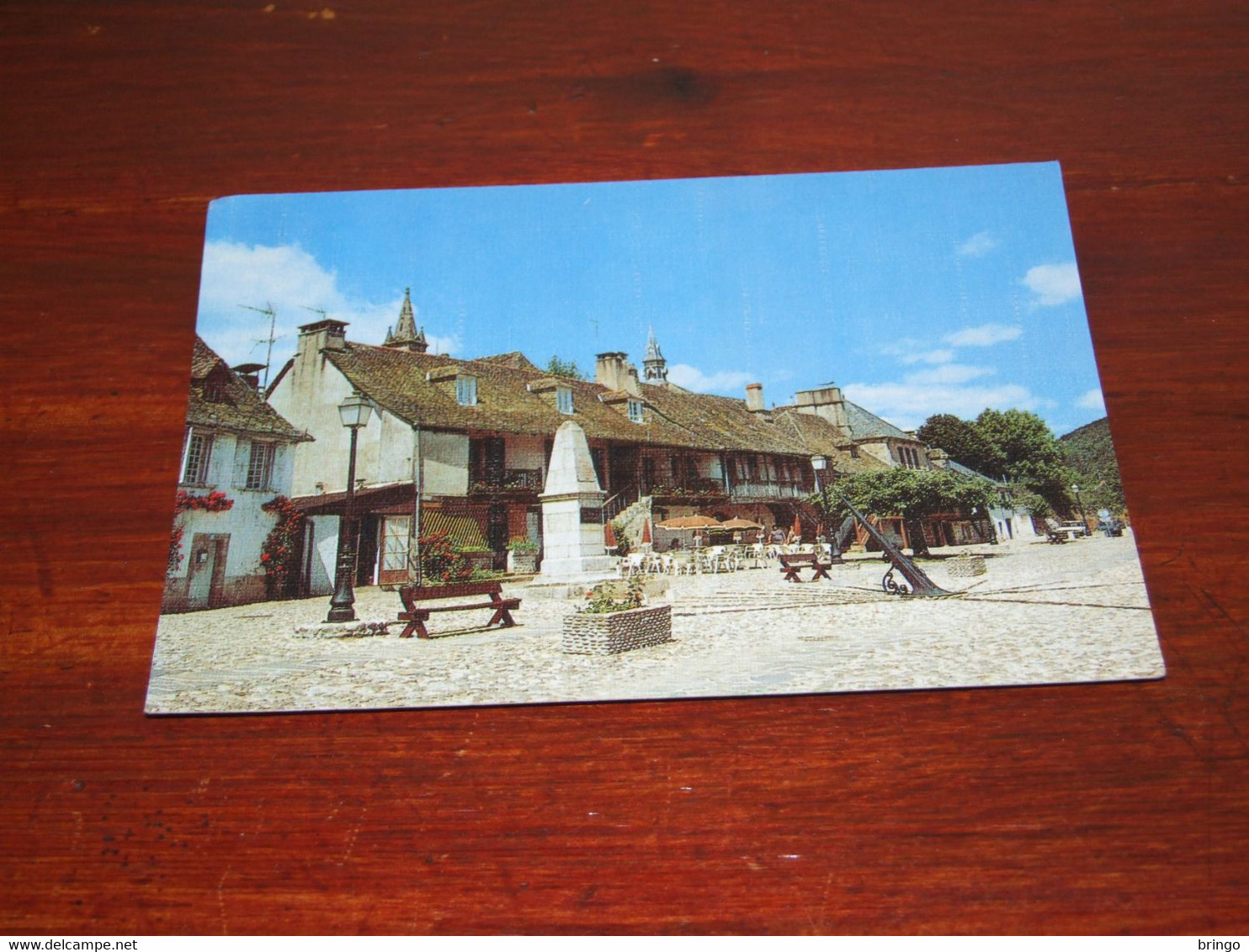 48418-                     ARGENTAT, CORREZE, VIEILLES MAISONS ET LE CADRAN SOLAIRE - Argentat