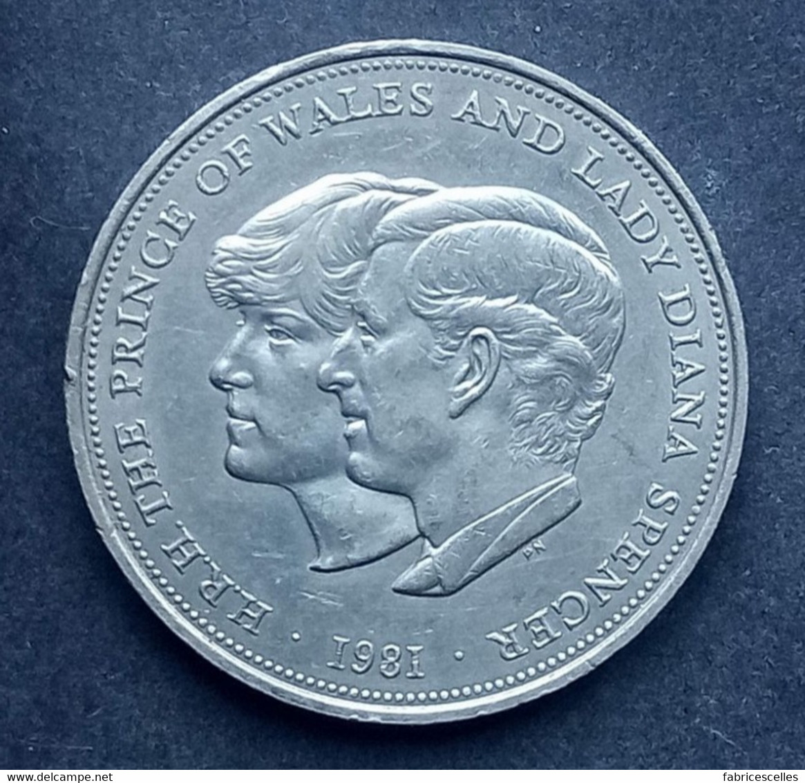 Grande Bretagne - Médaille Du Mariage Du Prince Charles Et Lady Diana 1981 - Monarquía/ Nobleza