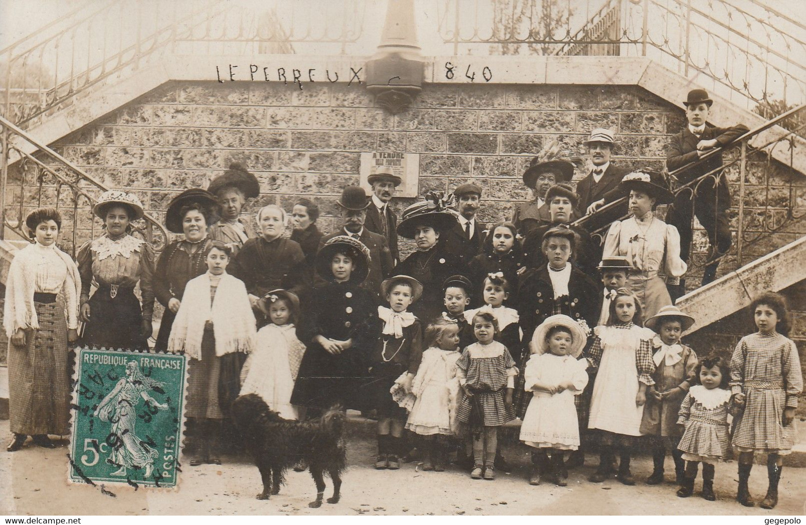 LE PERREUX Sur MARNE - Un Groupe Qui Pose  ( Carte Photo ) 2/2 - Le Perreux Sur Marne