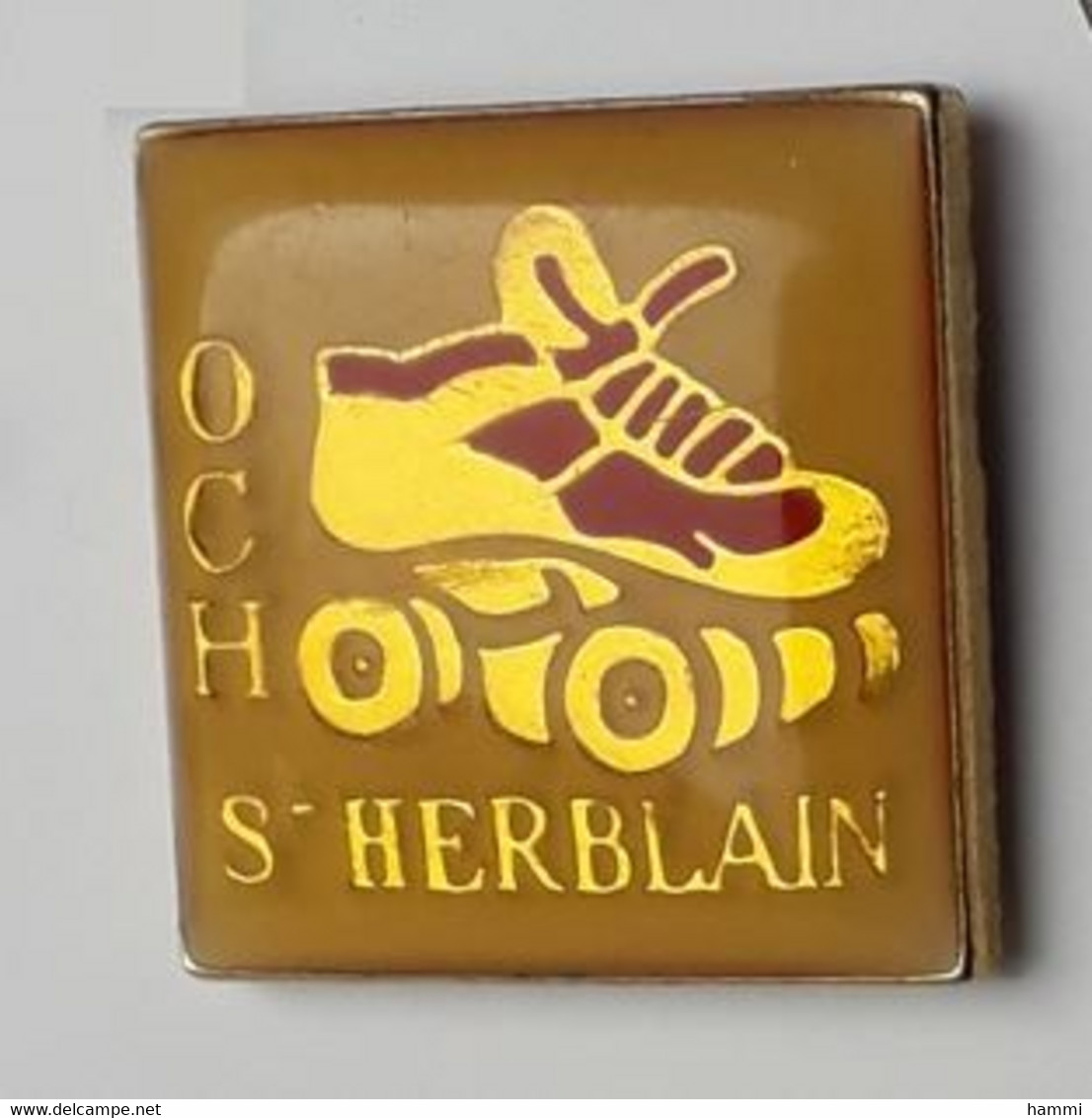 AN448 Pin's OCH Outdoor Club Herblinois ST Saint Herblain Patins à Roulettes Skateboard Skate Achat Immédiat - Skateboard