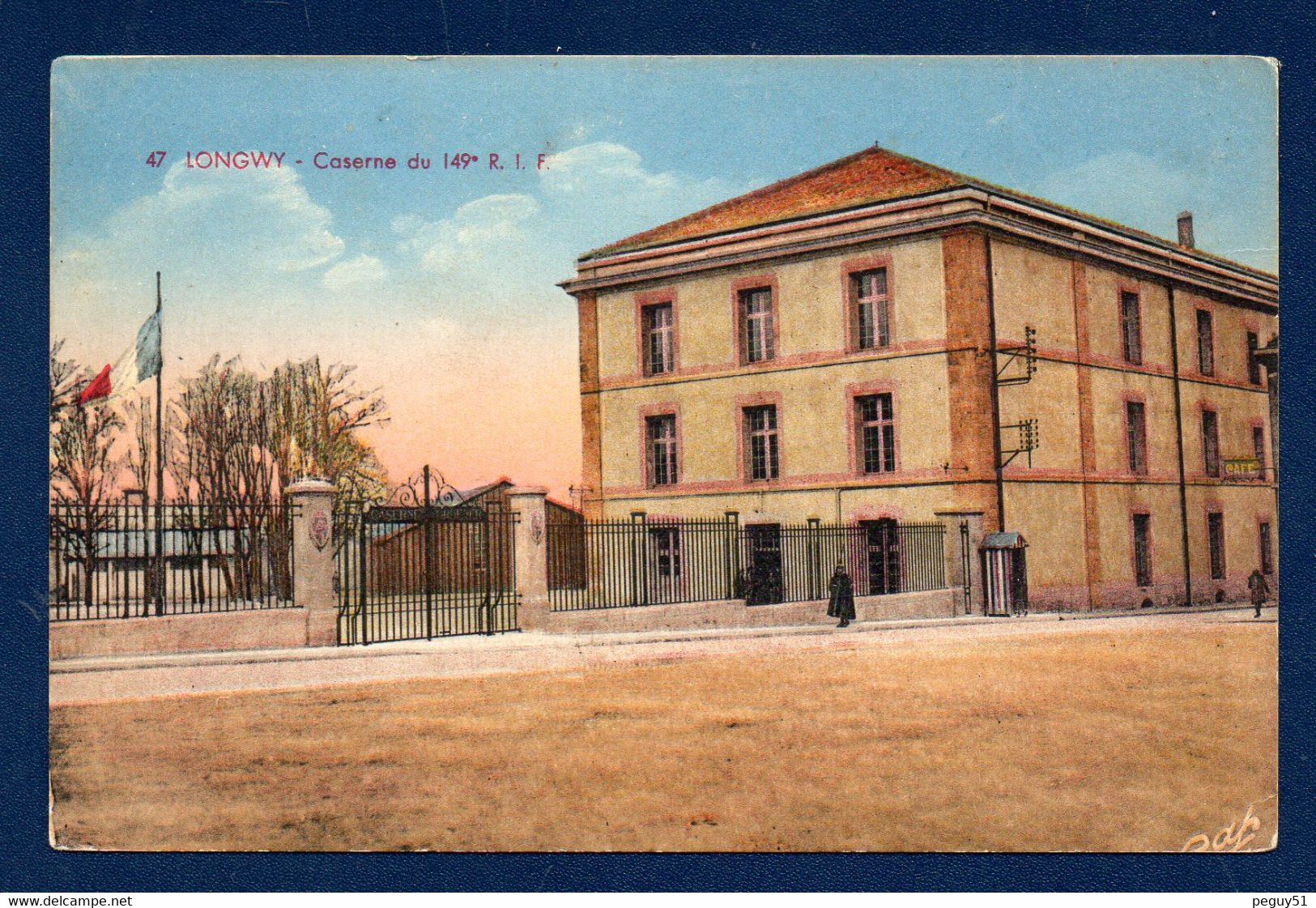 54. Longwy-Haut. Caserne Ordener. Café . 8è Compagnie De Mitrailleurs Du 149è Régiment D'Infanterie De Forteresse (1935) - Longwy