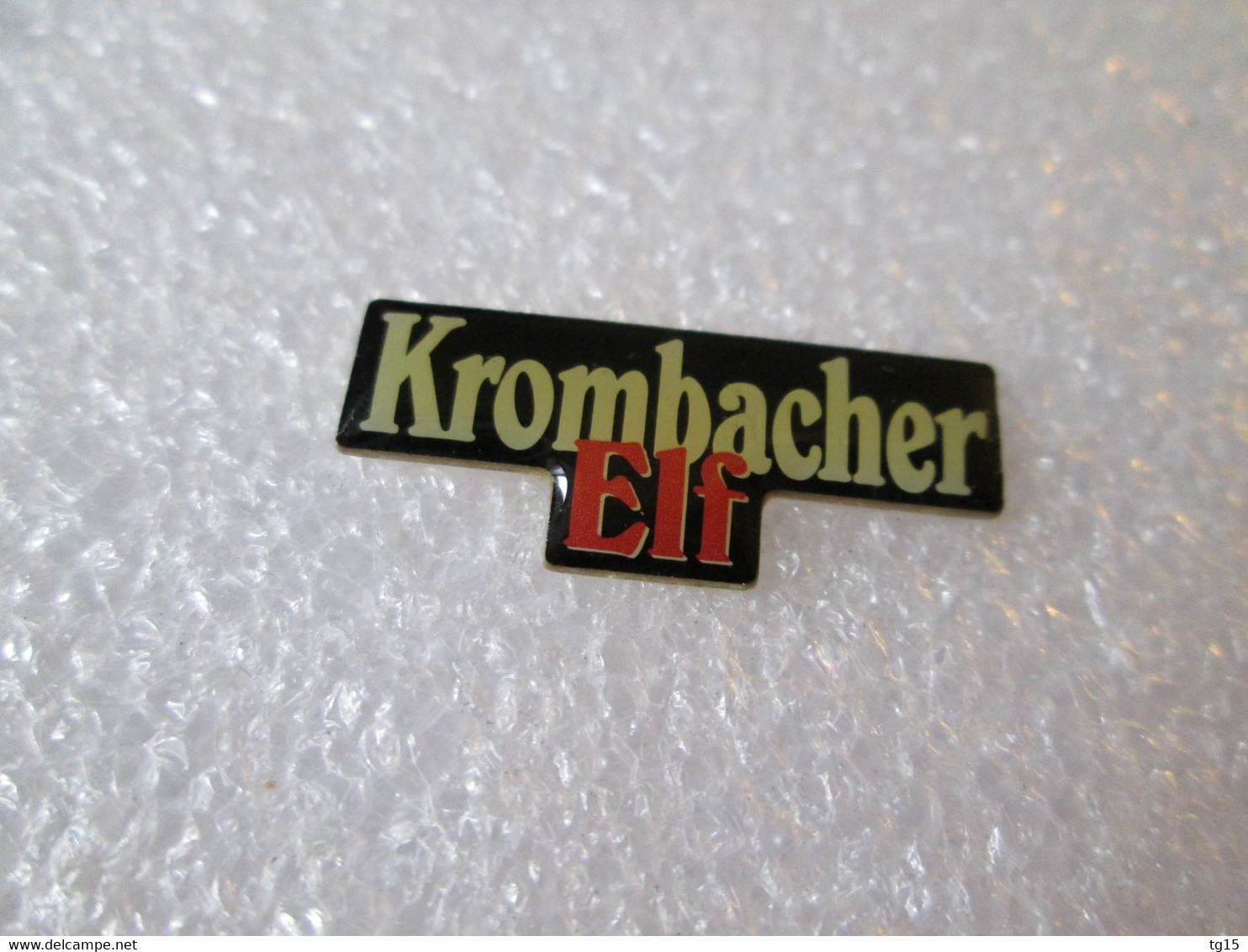 PIN'S   BIÈRE  KROMBACHER  ELF - Bière