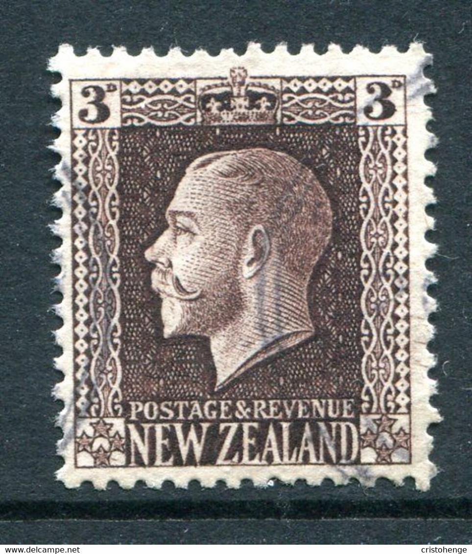 New Zealand 1915-30 KGV - Recess - P.14 X 13½ - 3d Chocolate Used (SG 420) - Gebruikt