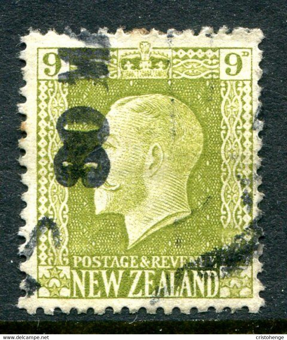 New Zealand 1915-30 KGV - Recess - P.14 X 13½ - 9d Yellowis-olive Used (SG 429c) - Oblitérés