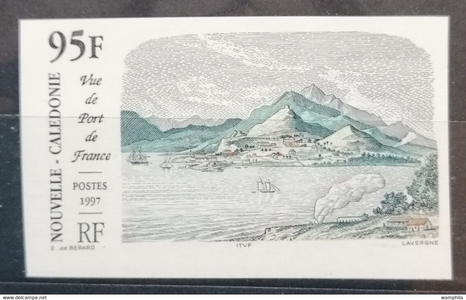 Nouvelle-Calédonie NON DENTELE N°752**. Port De France. Cote 15€ - Imperforates, Proofs & Errors