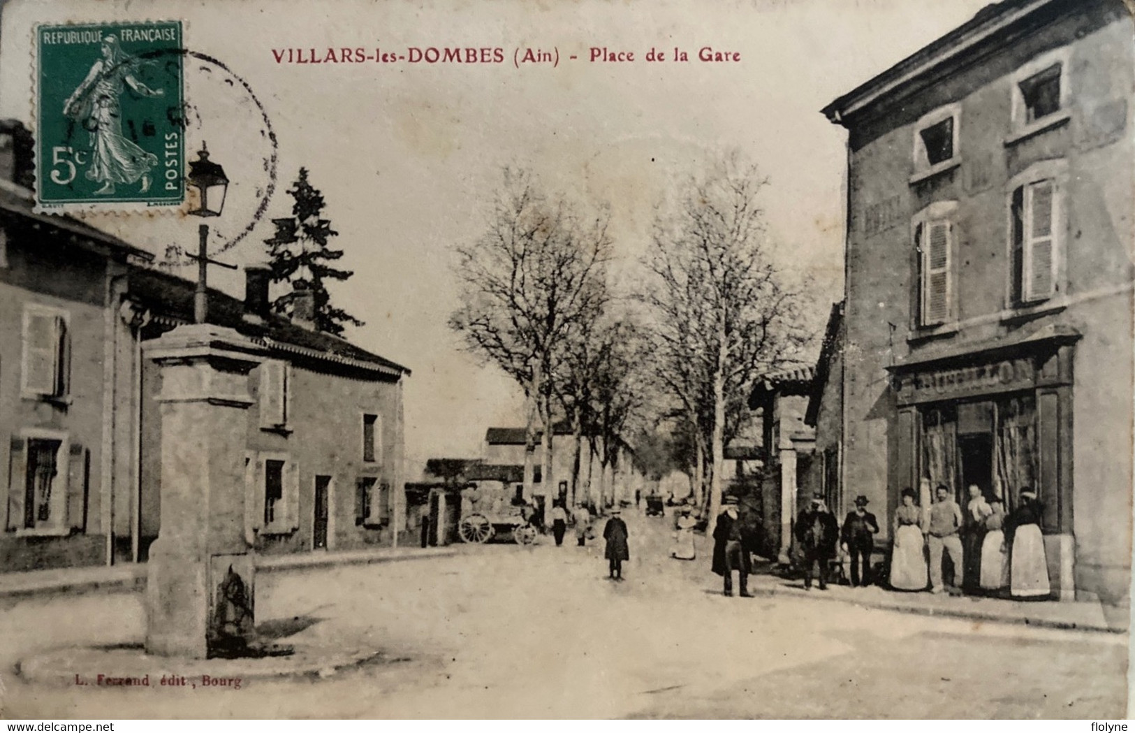 Villars Les Dombes - La Place De La Gare - Commerce Magasin BUTILLON - Villars-les-Dombes