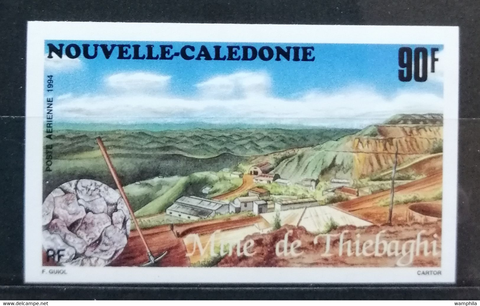 Nouvelle-Calédonie NON DENTELE  P.A N°335**.. Cote 15€ - Geschnittene, Druckproben Und Abarten