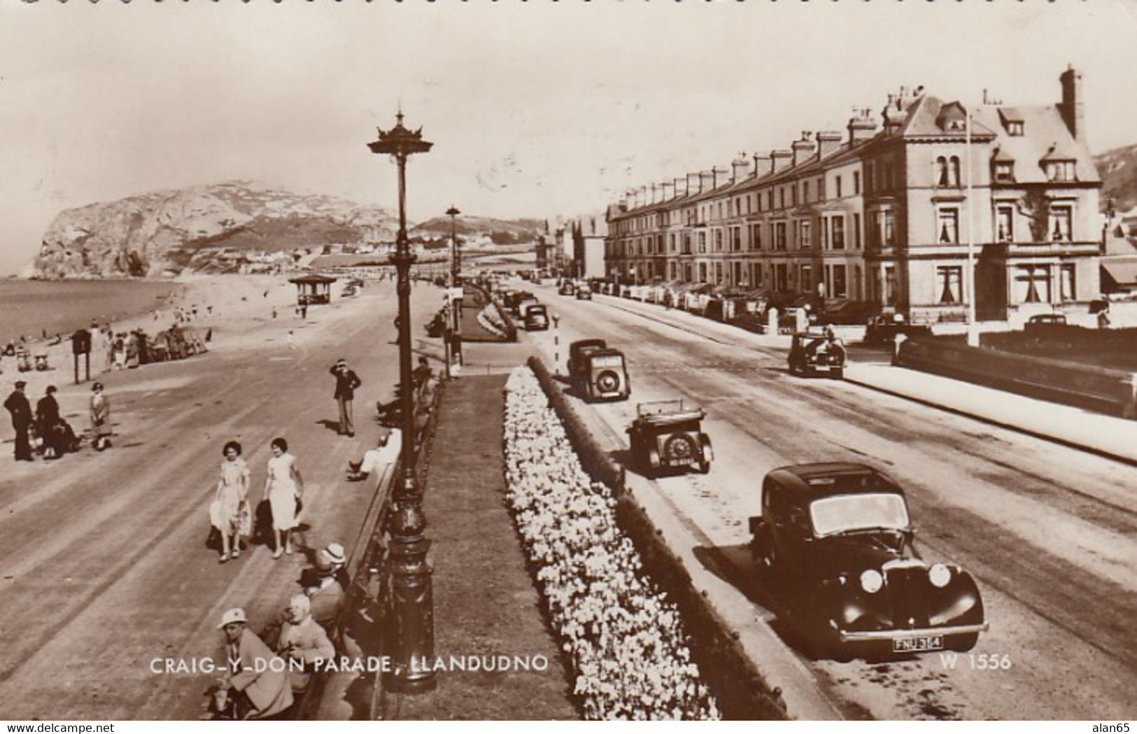 Llandudno Wales UK, Craig-Y-Don Parade, Autos, C1950s/60s Vintage Real Photo Postcard - Contea Sconosciuta