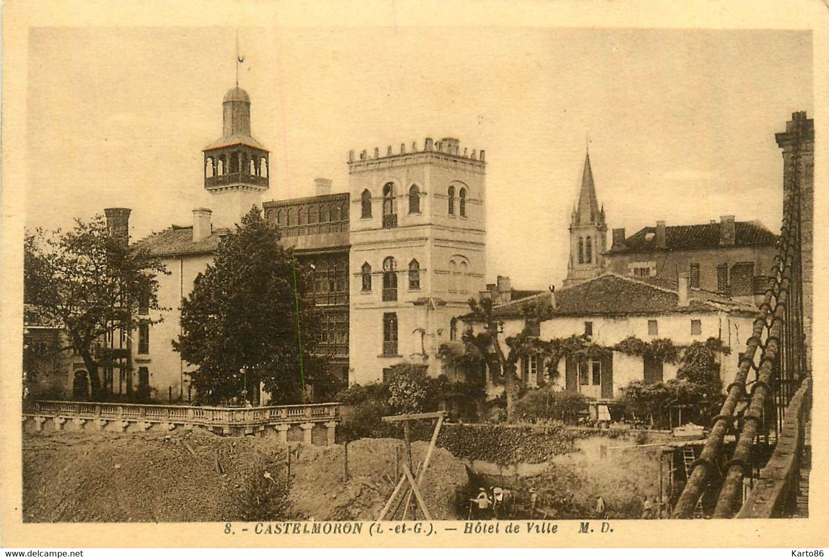 Castelmoron * Coin De La Ville Et Hôtel De Ville - Castelmoron