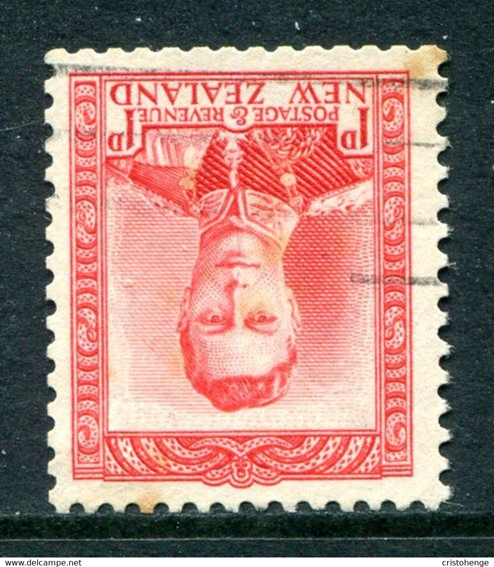 New Zealand 1938-44 King George VI Definitives - 1d Scarlet - Wmk. Inverted - Used (SG 605w) - Usati