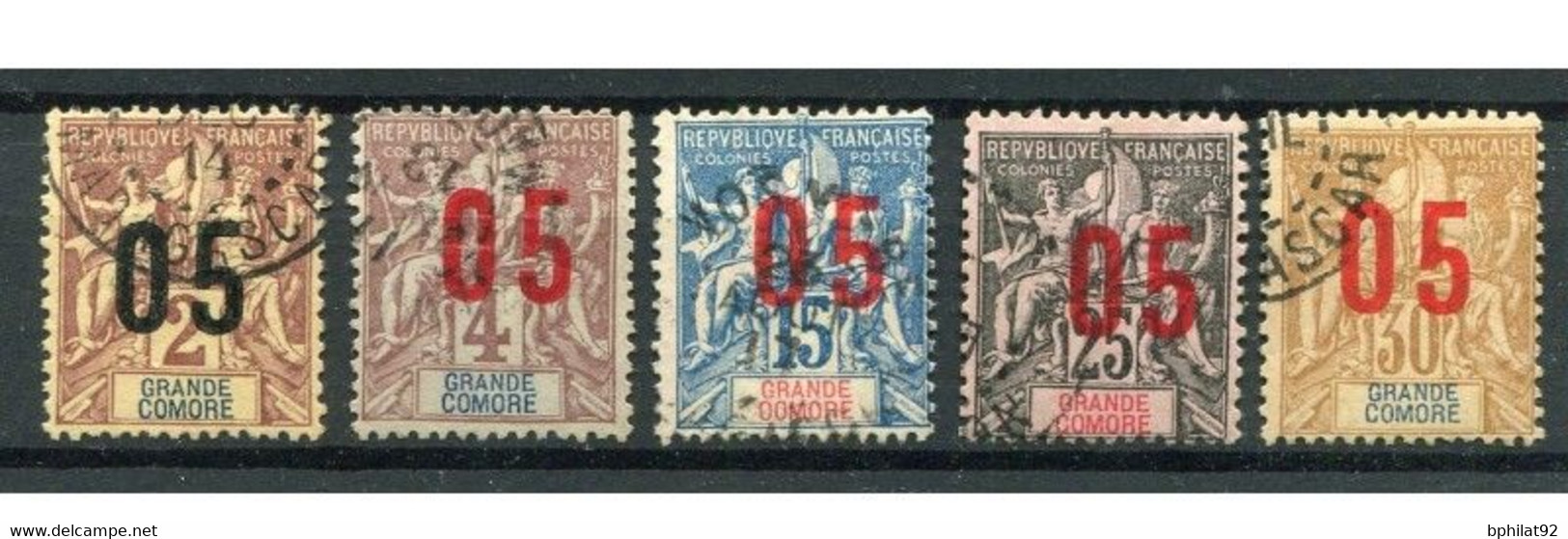 !!! GRANDE COMORE : LOT DE 5 VALEURS AVEC CHIFFRES ESPACÉS - OBLITÉRATIONS CHOISIES - Used Stamps