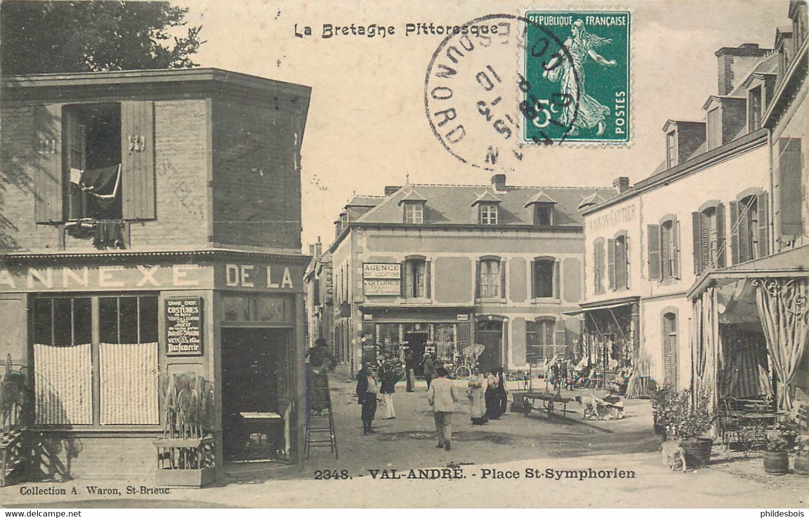 COTES D'ARMOR  VAL ANDRE  Place Saint Symphorien - Pléneuf-Val-André