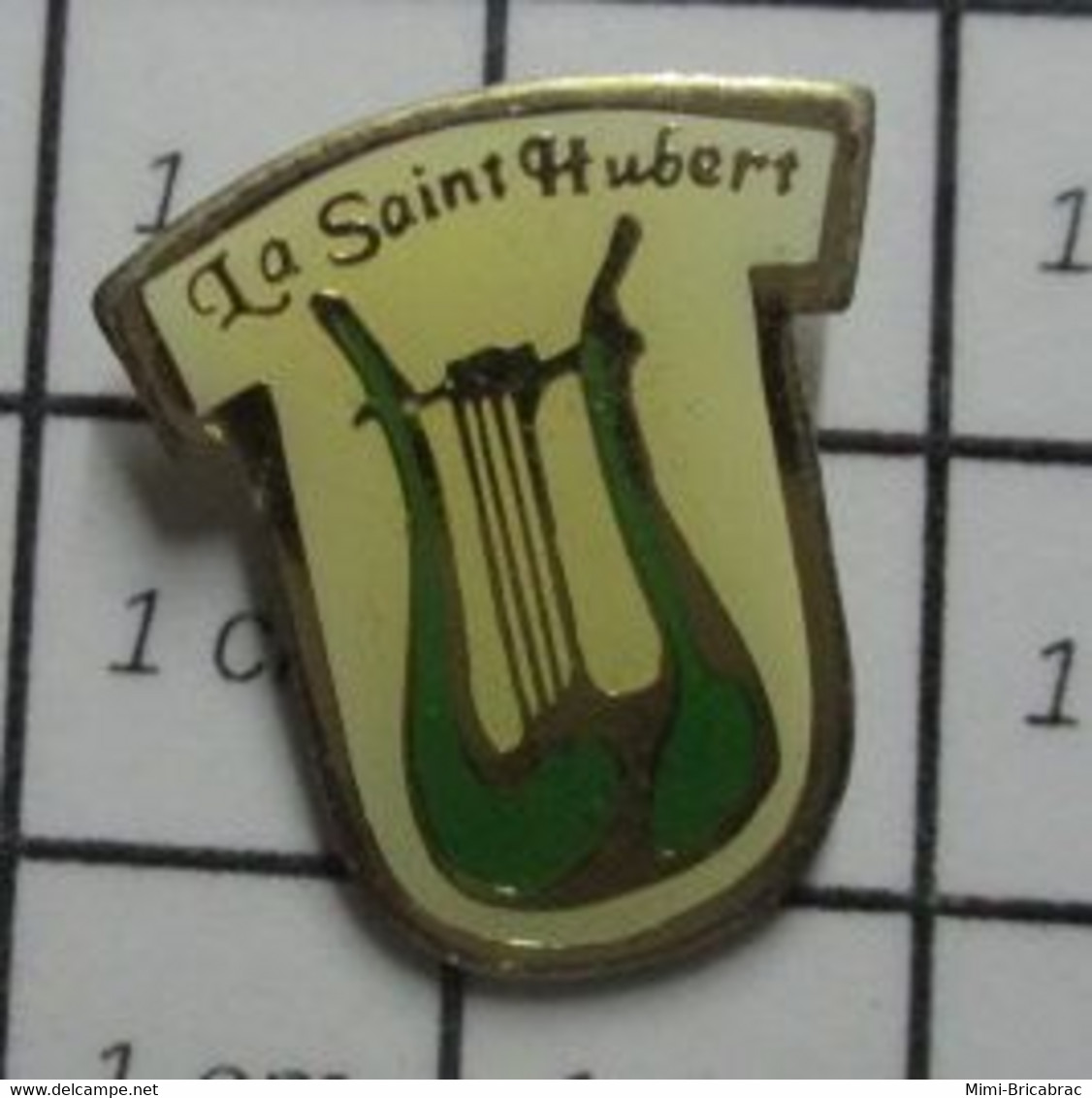 1416a Pin's Pins / Beau Et Rare / THEME : MUSIQUE / FANFARE ORCHESTRE LA SAINT HUBERT - Musique