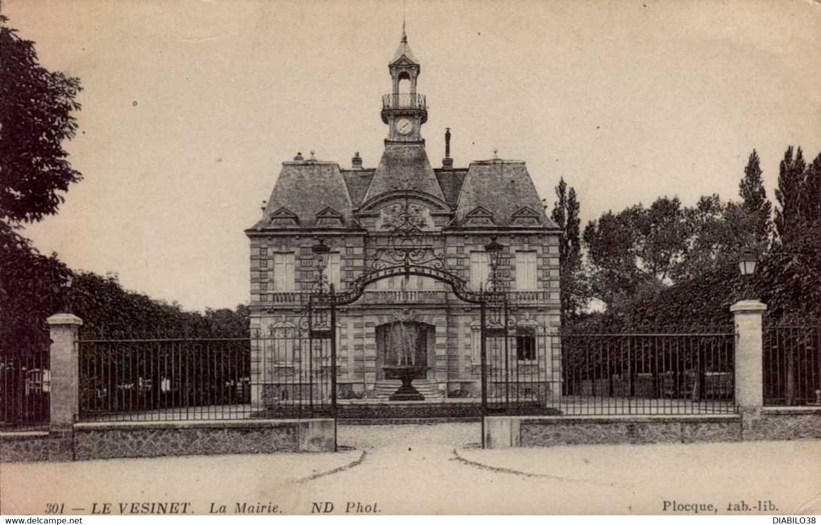 LE VESINET   ( YVELINES )    LA MAIRIE - Le Vésinet