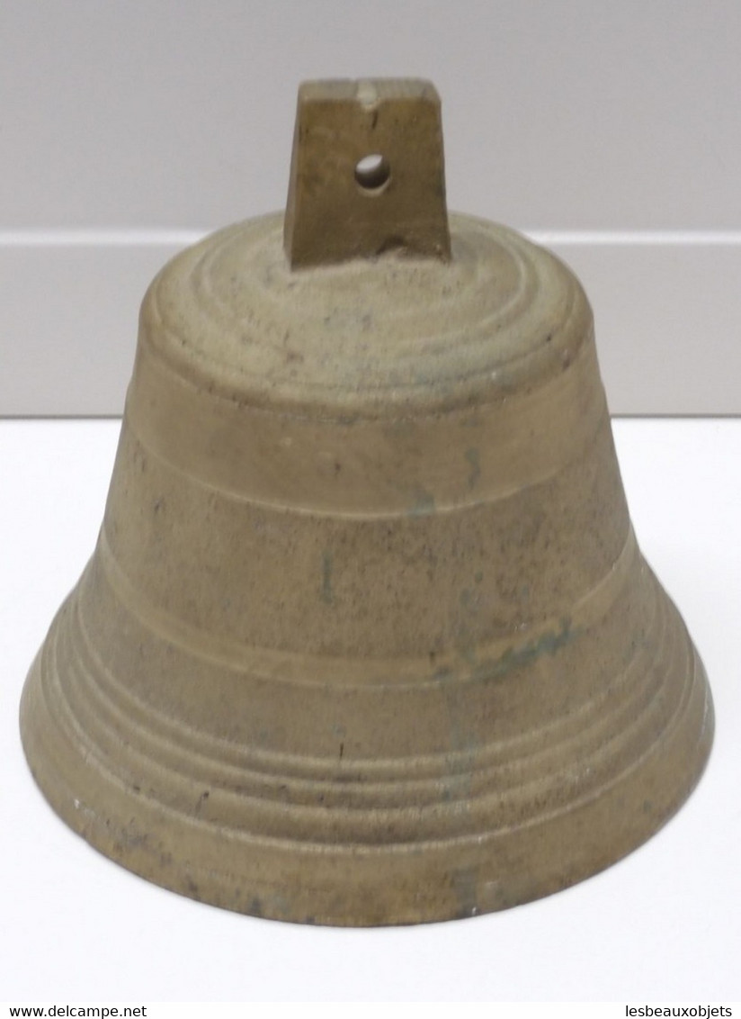 *BELLE ANCIENNE GRANDE CLOCHE BRONZE BELL PORTE D'ENTREE SONNETTE DECO CHALET    E