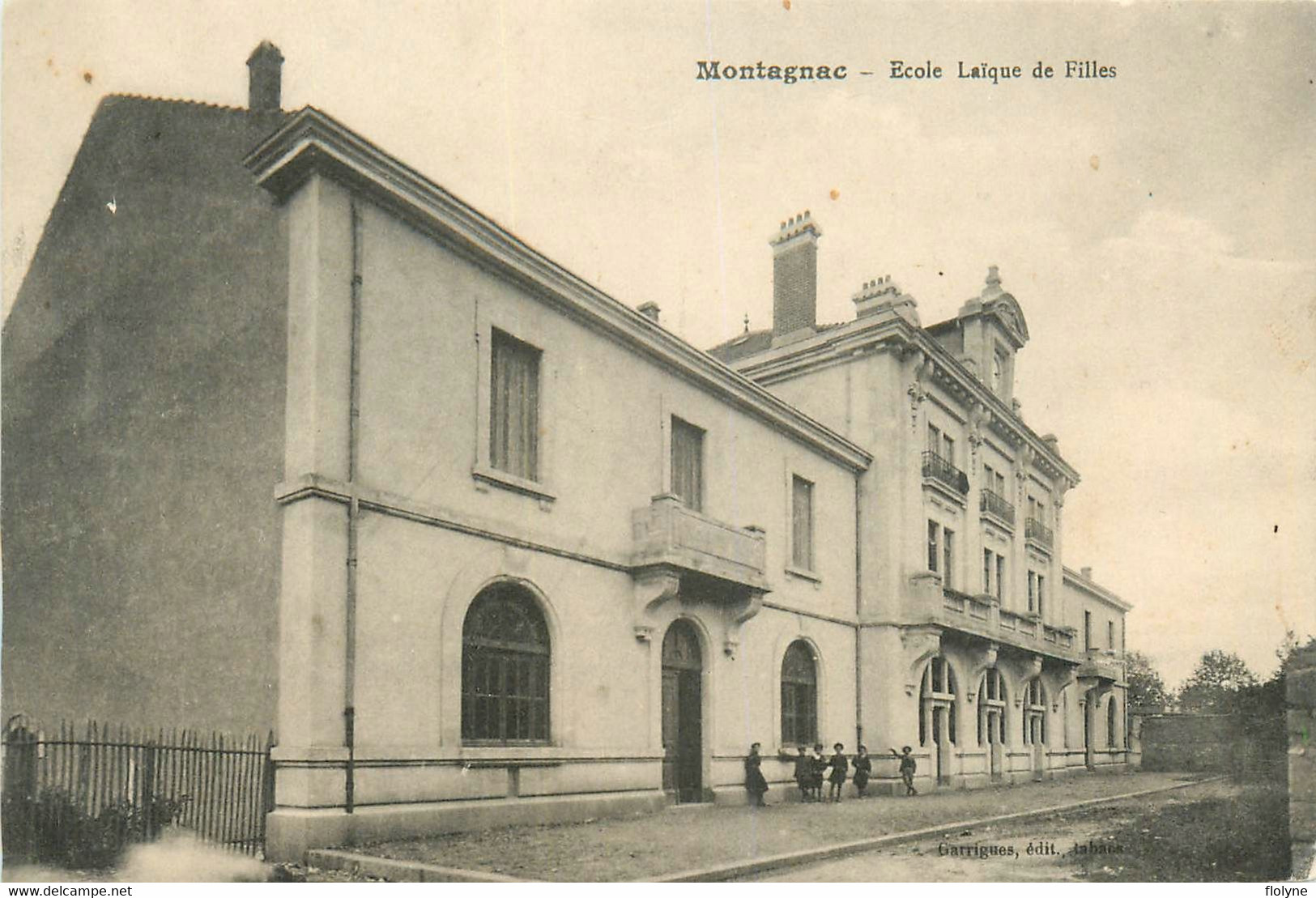 Montagnac - Façade école Laïque De Fille - Groupe Scolaire - Montagnac