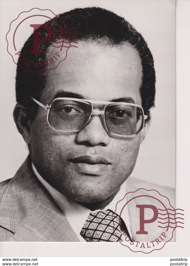 ERROL ANDERSON JAMAICA MINISTER OF YOUTH AND COMMUNITY DEVELOPMENT_+-18*13 CM - Identified Persons