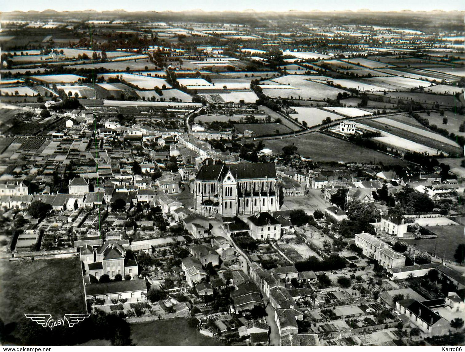 Boussay * Vue Générale Aérienne Du Village - Boussay