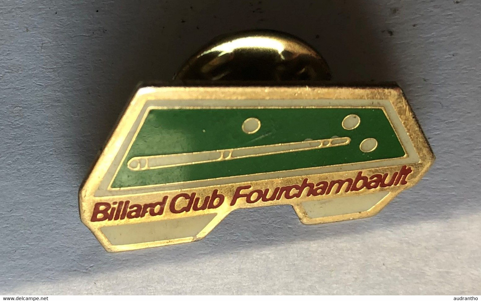 Pin's BILLARD Club Fourchambault - Billard