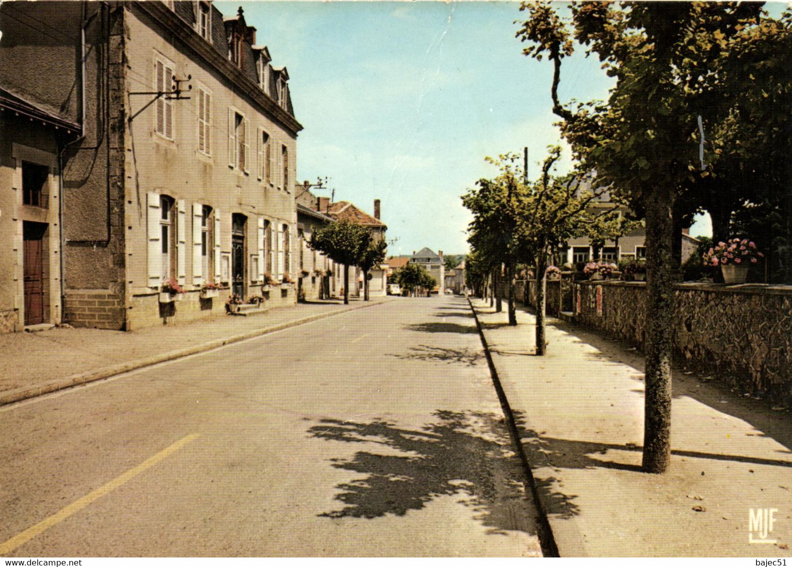 Nantiat - La Mairie, Les écoles - Nantiat