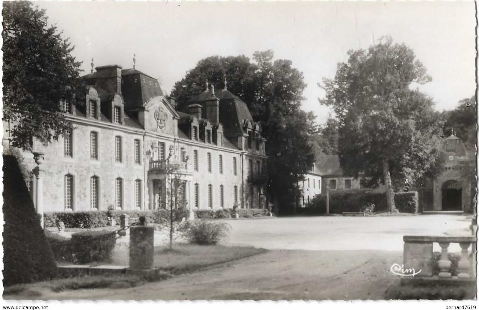 35  -    Becherel -  Chateau  De Caradeuc -  Facade Sud Et Communs - Bécherel