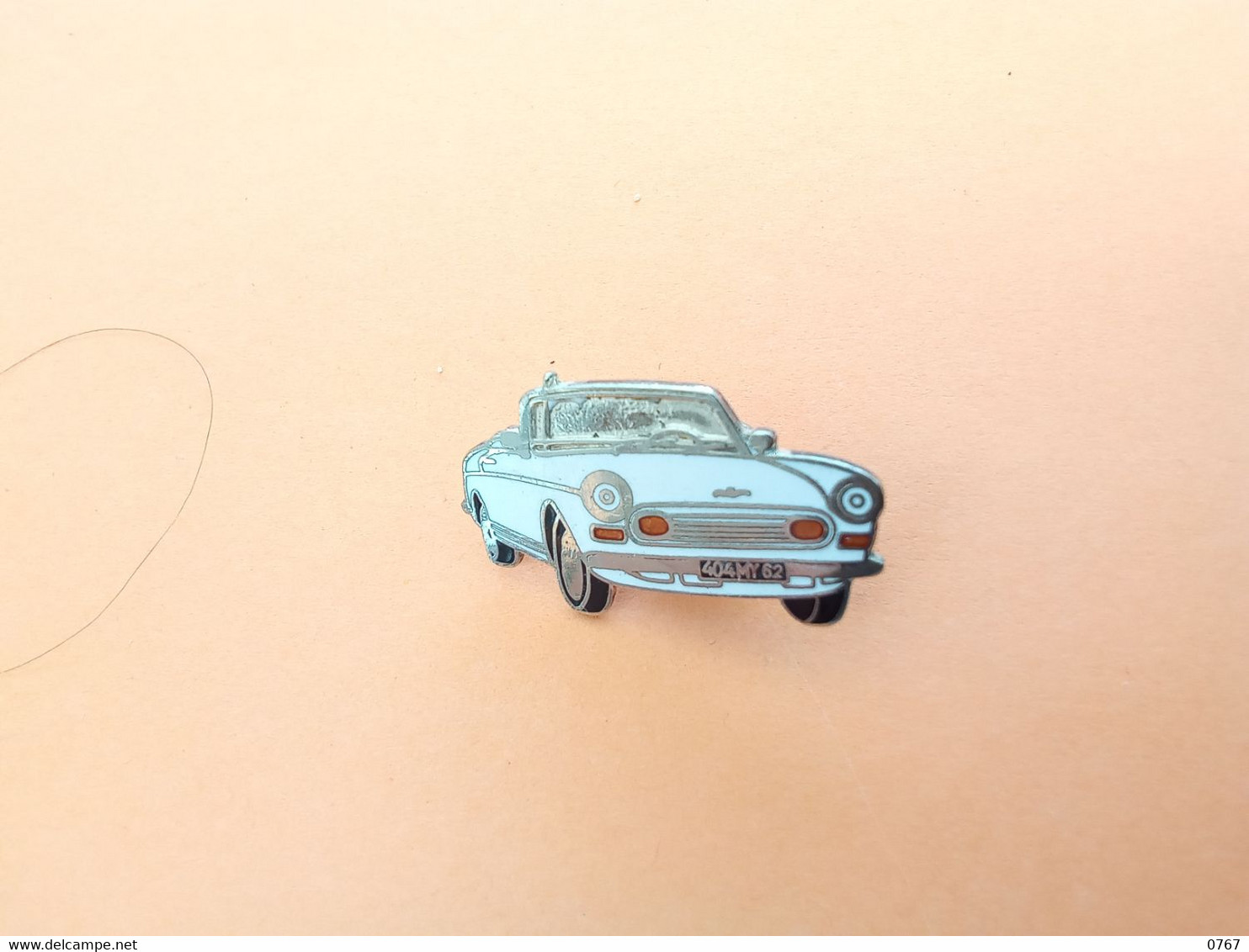 Pin S Pin's AUTOMOBILE AUTO PEUGEOT 404 CABRIOLET Metal (bazarcollect28) - Peugeot