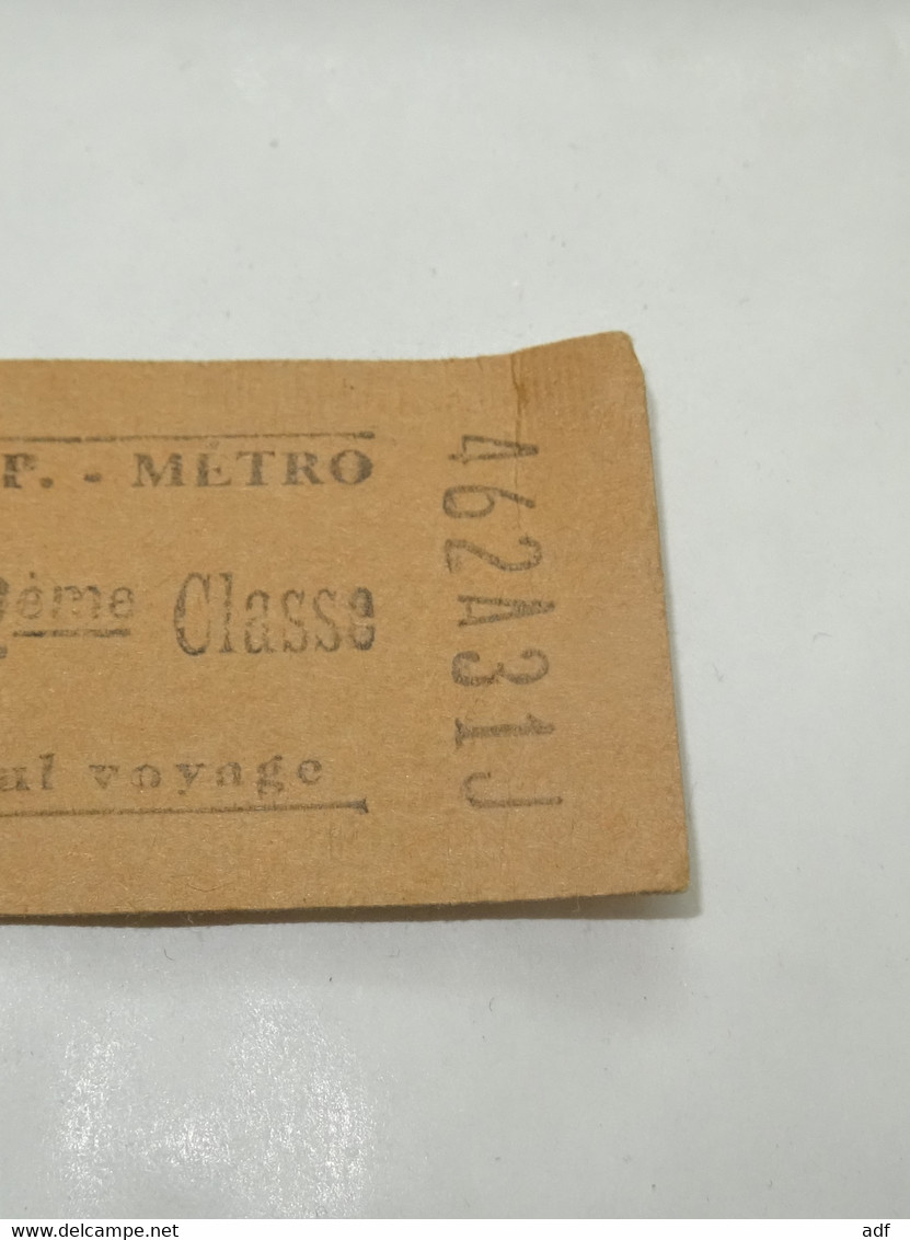 ANCIEN TICKET METRO R.A.T.P., RATP, UN SEUL VOYAGE 2e CLASSE, TRANSPORTS PARISIENS, PARIS - Europa