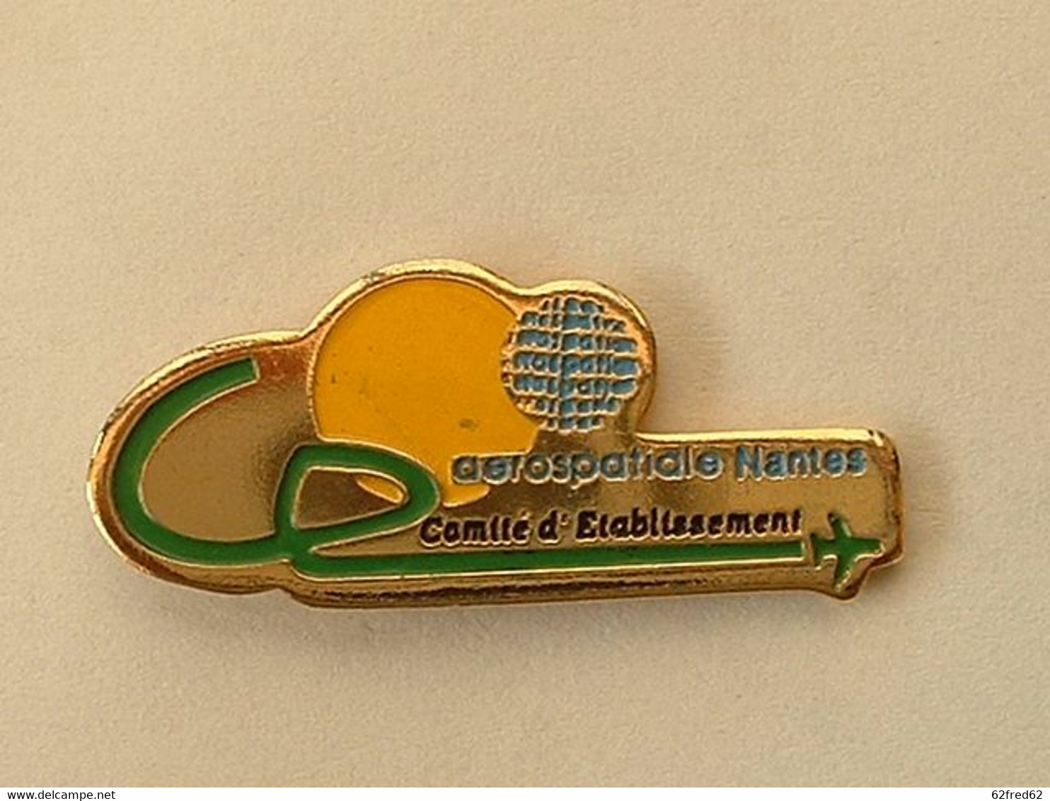 Pin's  AEROSPATIALE NANTES - COMITE D'ETABLISSEMENT - Space