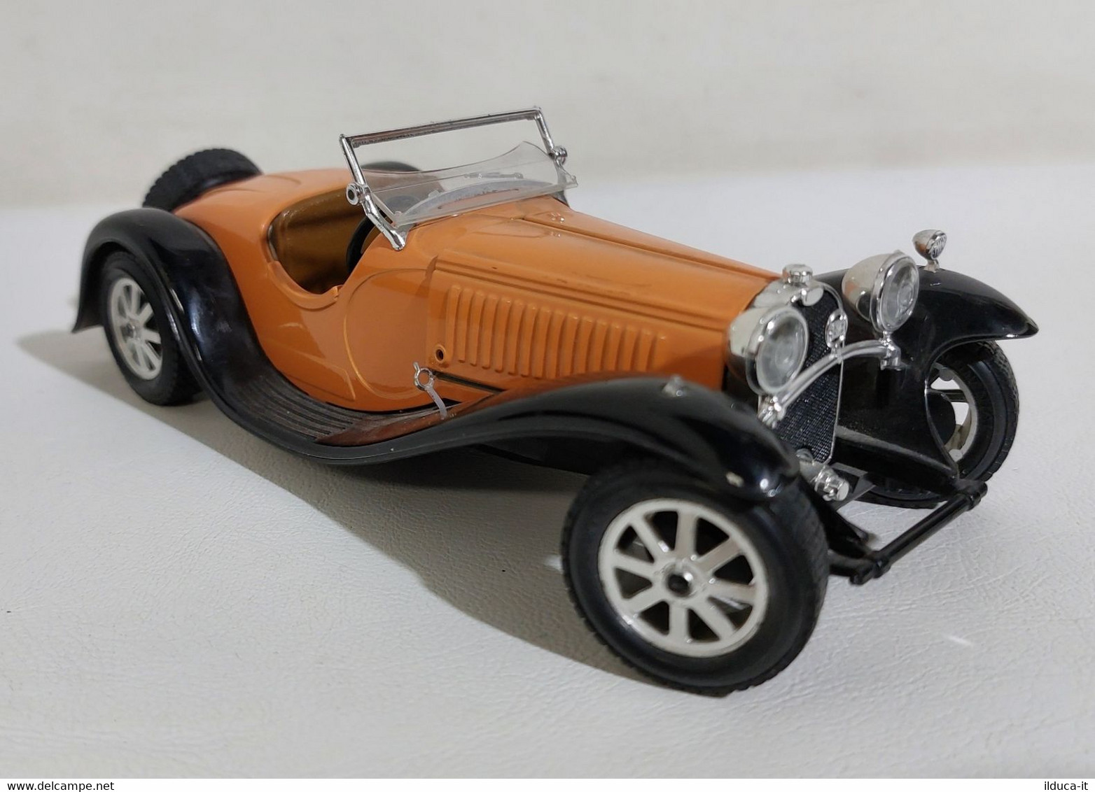 I106739 BBURAGO 1/24 - Bugatti Type 55 (1932) - Burago