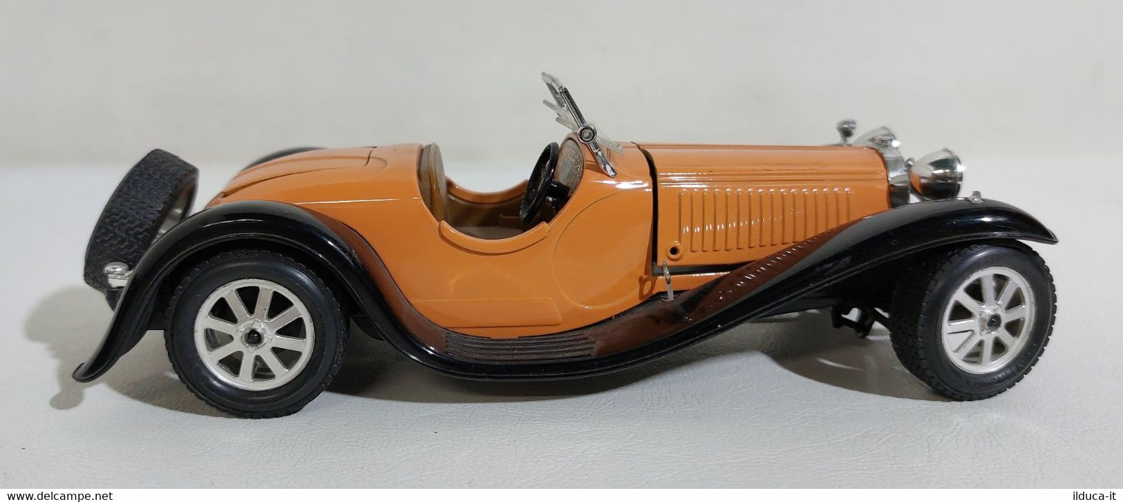 I106739 BBURAGO 1/24 - Bugatti Type 55 (1932) - Burago