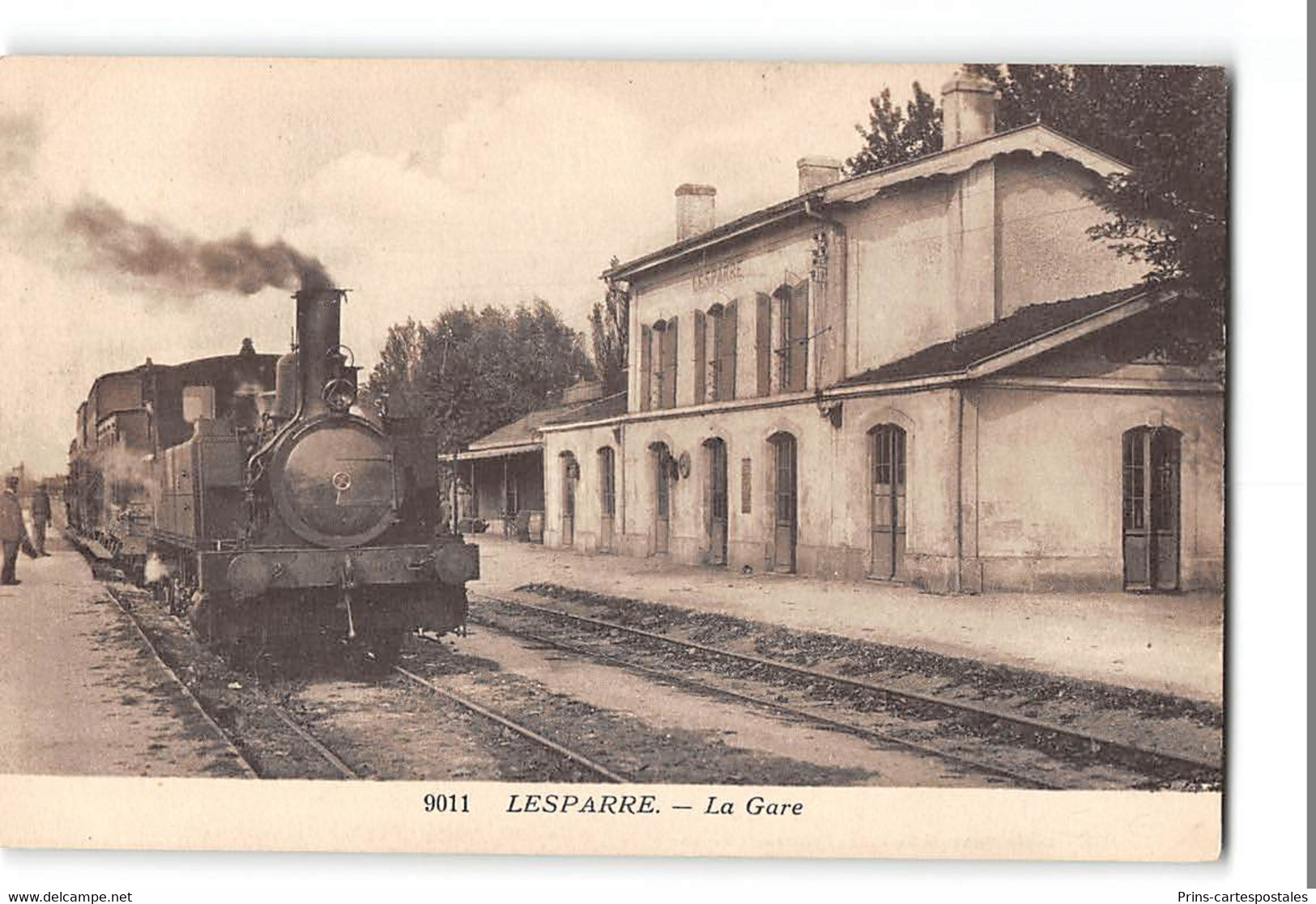 CPA 33 Lesparre La Gare Train - Lesparre Medoc