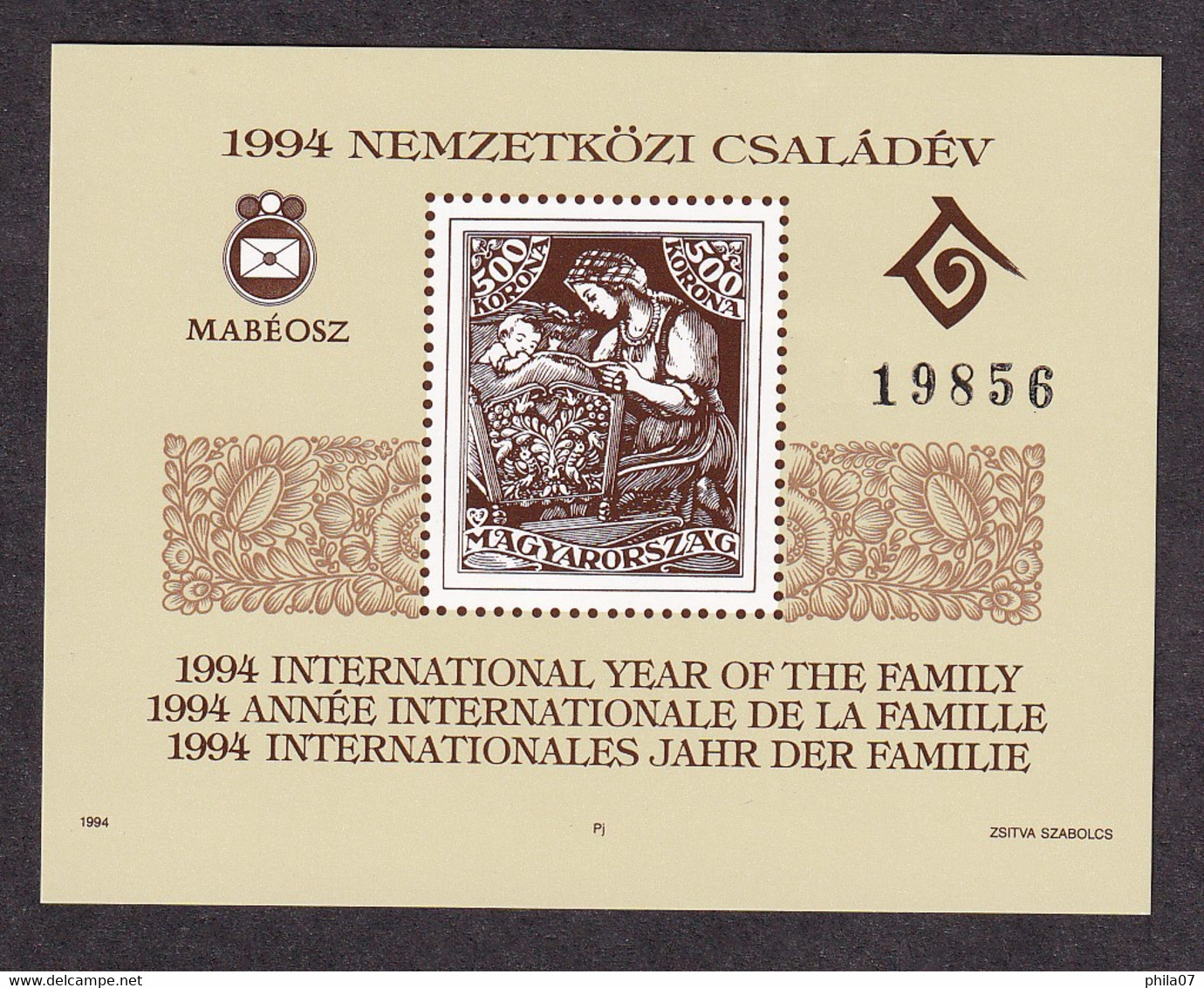 HUNGARY - 1994 International Year Of The Family / 2 Scans - Herdenkingsblaadjes