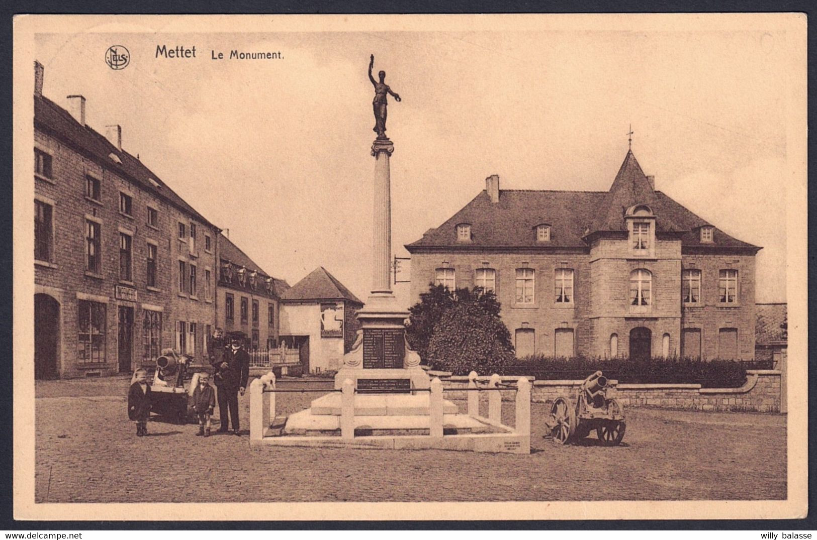 +++ CPA - METTET - Le Monument  // - Mettet