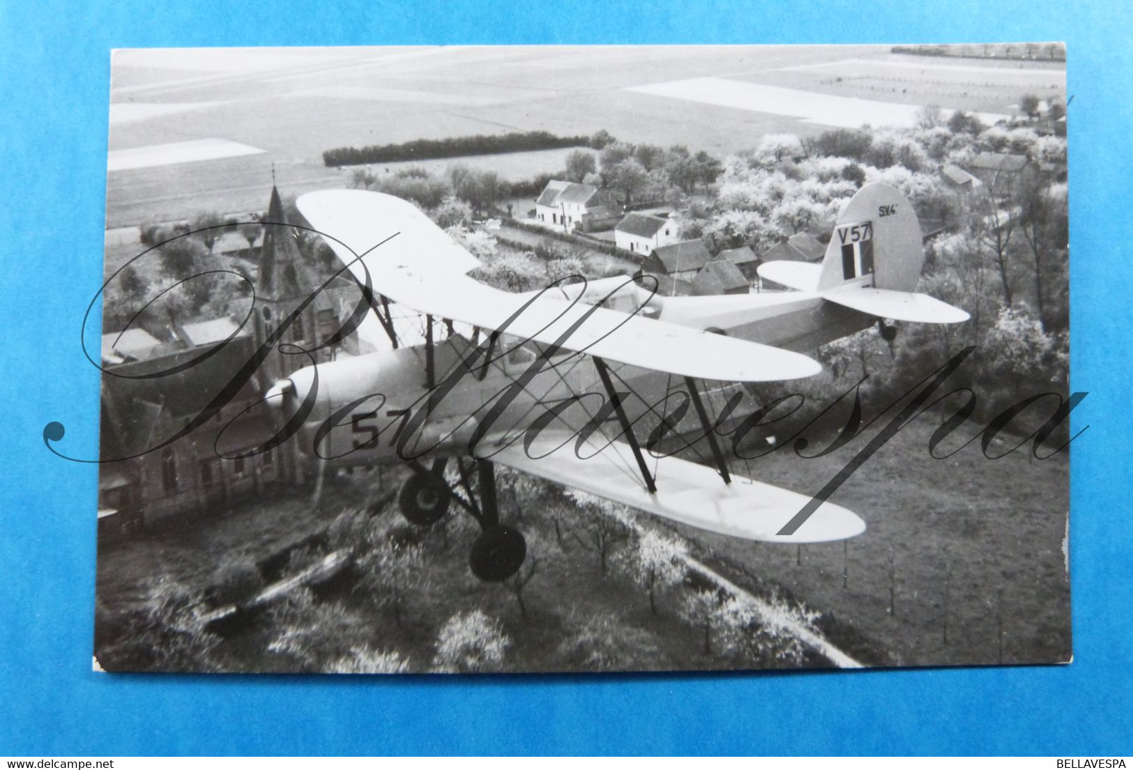 Biplane Tweedekker. Belgische Luchtmacht. SV 4 Bis. V57 -SV'4 Vue Aerienne Eglise Petit Village  Inconnu - Matériel