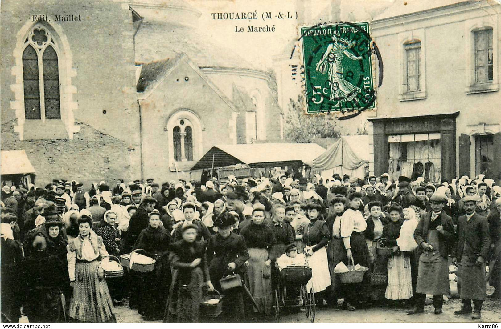 Thouarcé * 1909 * Le Marché * Coiffes - Thouarce