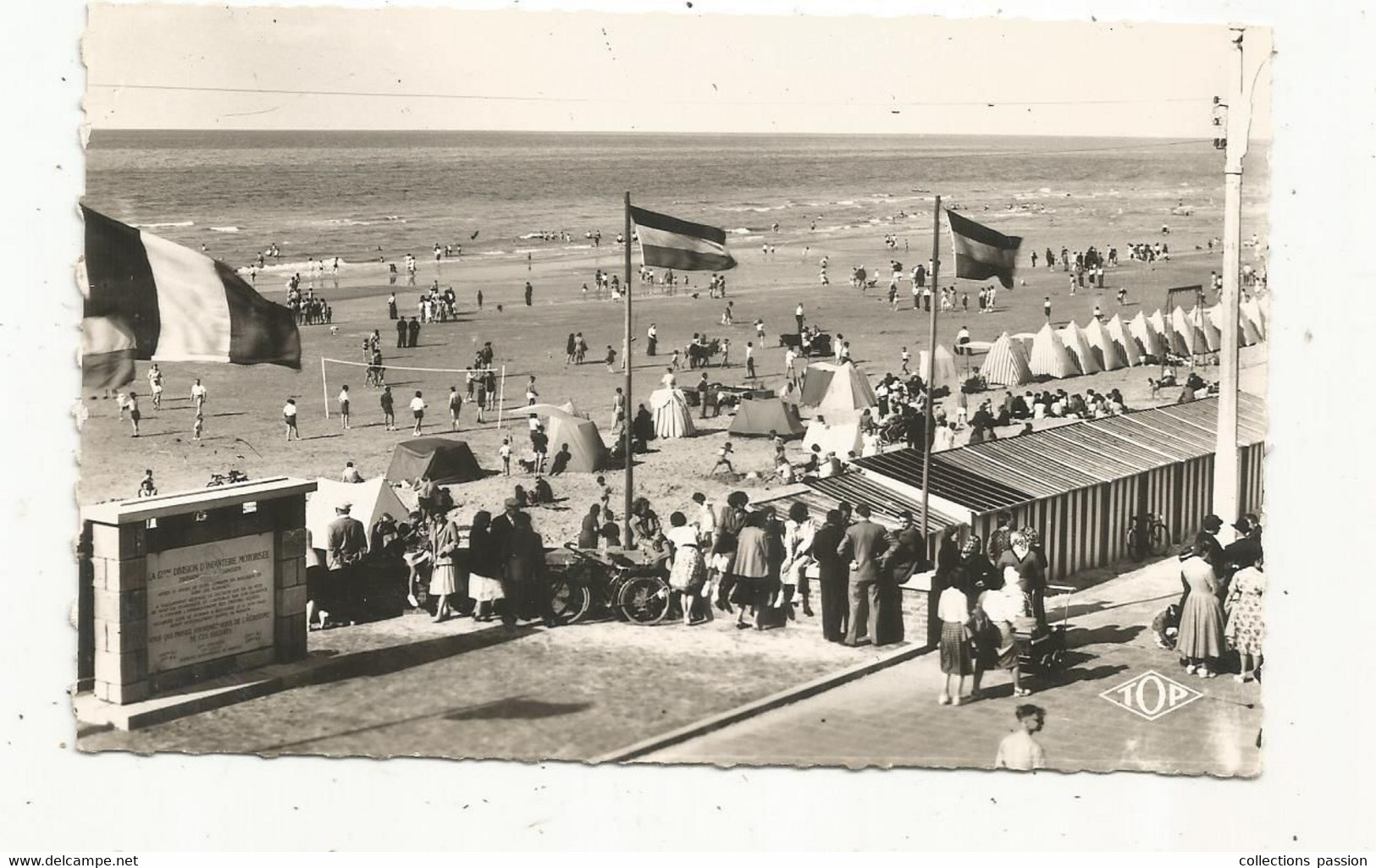 Cp, 59, BRAY-DUNES, La Plage Et Le Monument érigé En Mémoire De La 12 E Division D'Infanterie Motorisée , Vierge - Bray-Dunes